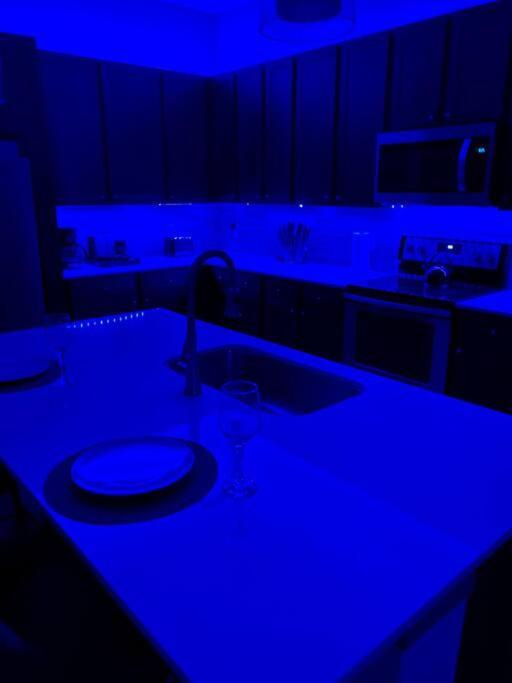 Luxury Apartment Close To Everything W Free Parking 5 Houston Eksteriør billede