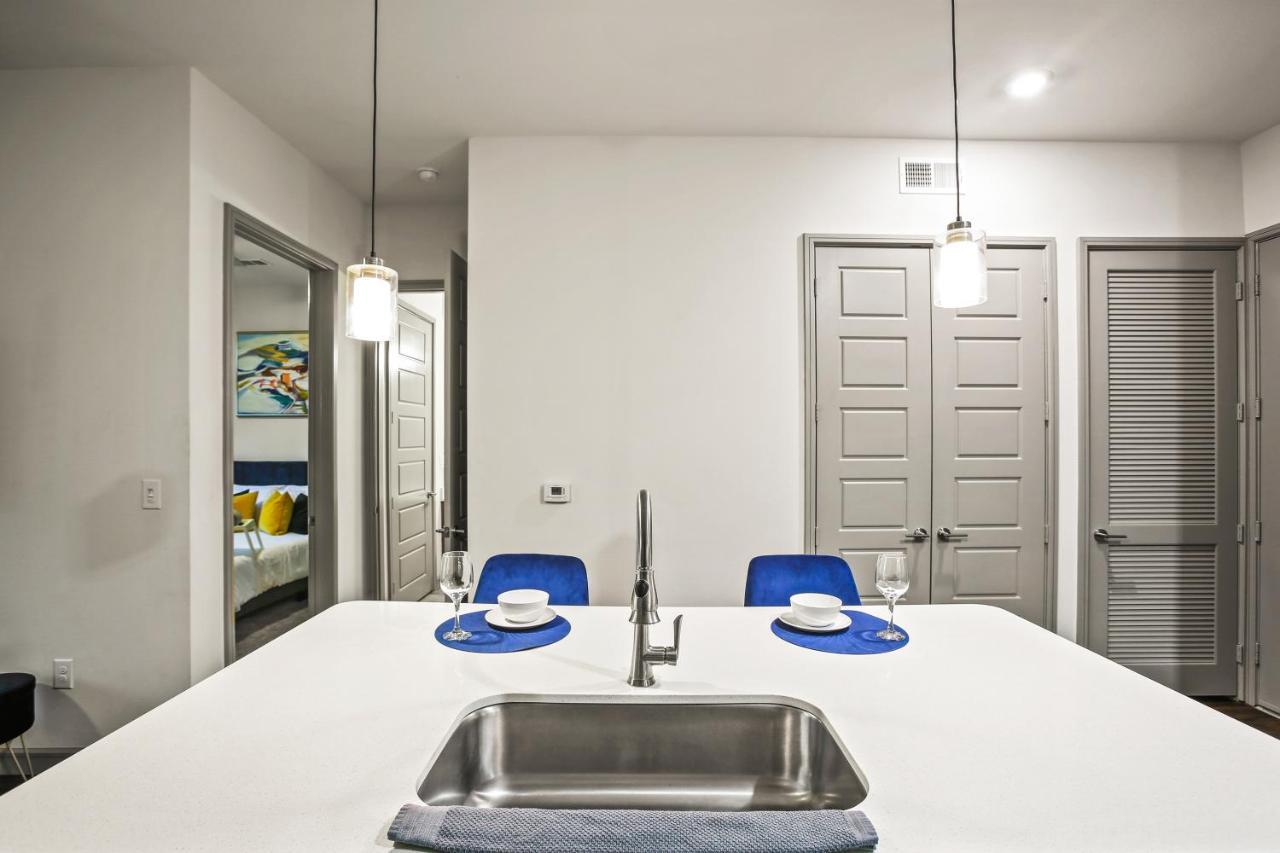 Luxury Apartment Close To Everything W Free Parking 5 Houston Eksteriør billede