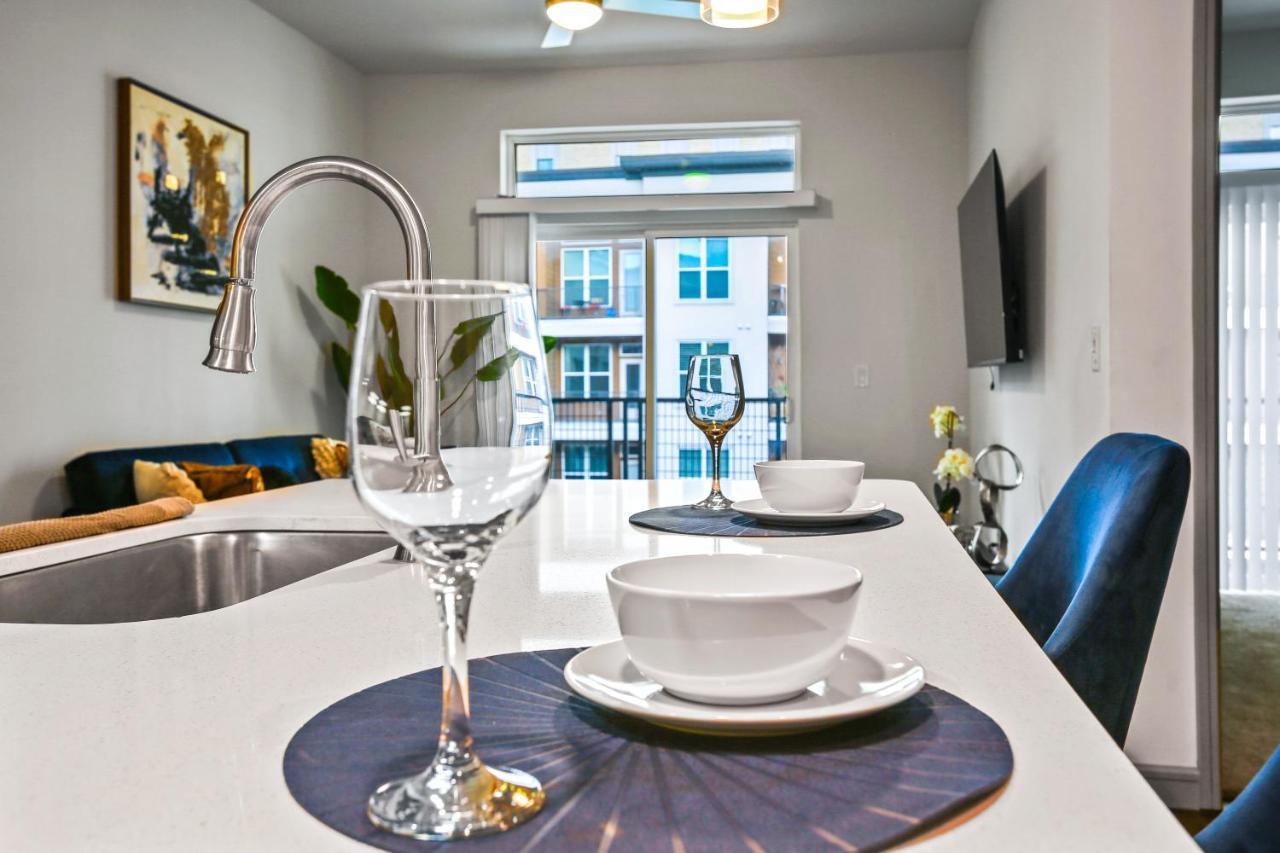 Luxury Apartment Close To Everything W Free Parking 5 Houston Eksteriør billede