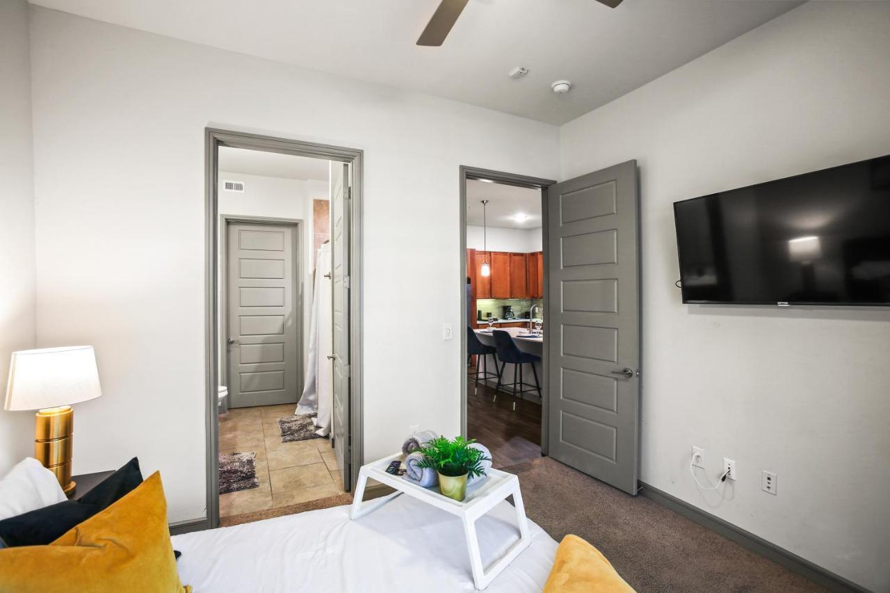 Luxury Apartment Close To Everything W Free Parking 5 Houston Eksteriør billede